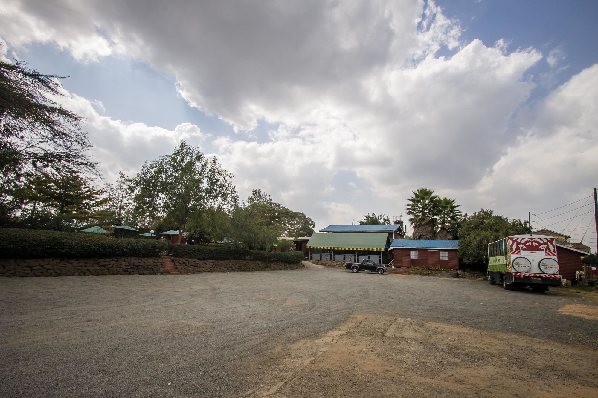 Balis Best Bar & Resort Langata Exterior photo